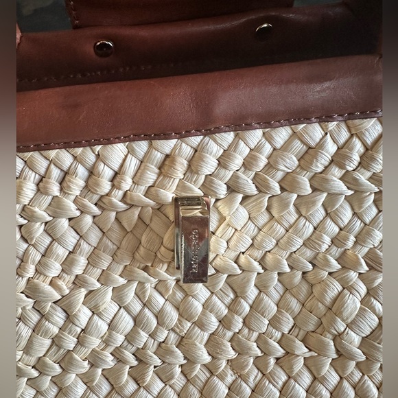 Kate Spade EUC Twist Lock Raffia Carryall Shoulder Bag (Natural) 🌺 - Picture 9 of 11